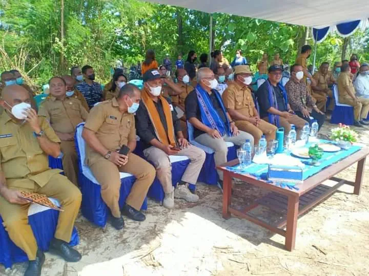 Sekjen Bawaslu Bersama Bupati dan Forkopimda Saat Acara Peletakan Batu Pertama Pembangunan Kantor Ba