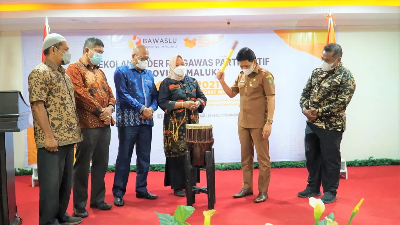Mewakili Gubernur Maluku, PLT Sekda Membuka Pelaksanaan SKKP Tingkat Menengah Bawaslu Maluku