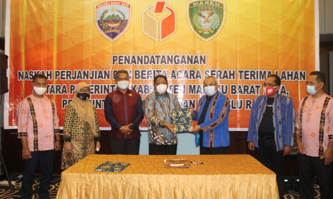Terima Hibah Tanah dari Pemkot Tual dan Pemkab MBD, Sekjen Bawaslu Harapkan Provinsi Maluku Lakukan Hal Serupa