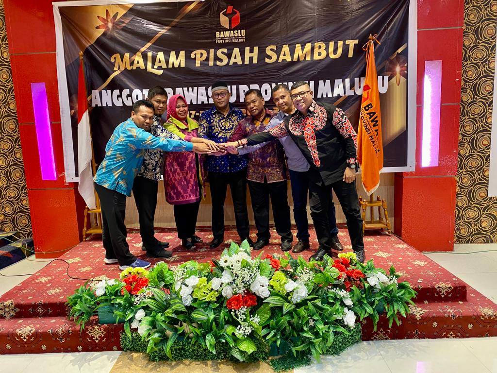 Pisah Sambut Komisioner Bawaslu Maluku Penuh Kenangan, Dari Berjuang Majukan Lembaga Hingga Momen Hangat Kekeluargaan 