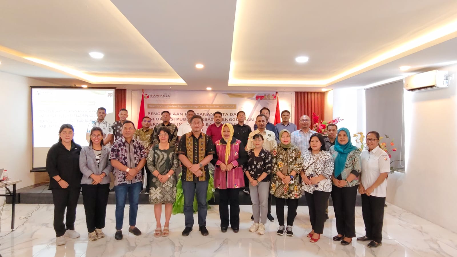 Bawaslu Maluku Helat Rapat Peningkatan Kapasitas PPID, Astuti: Capai Informatif, Pahami Regulasi Dengan Baik