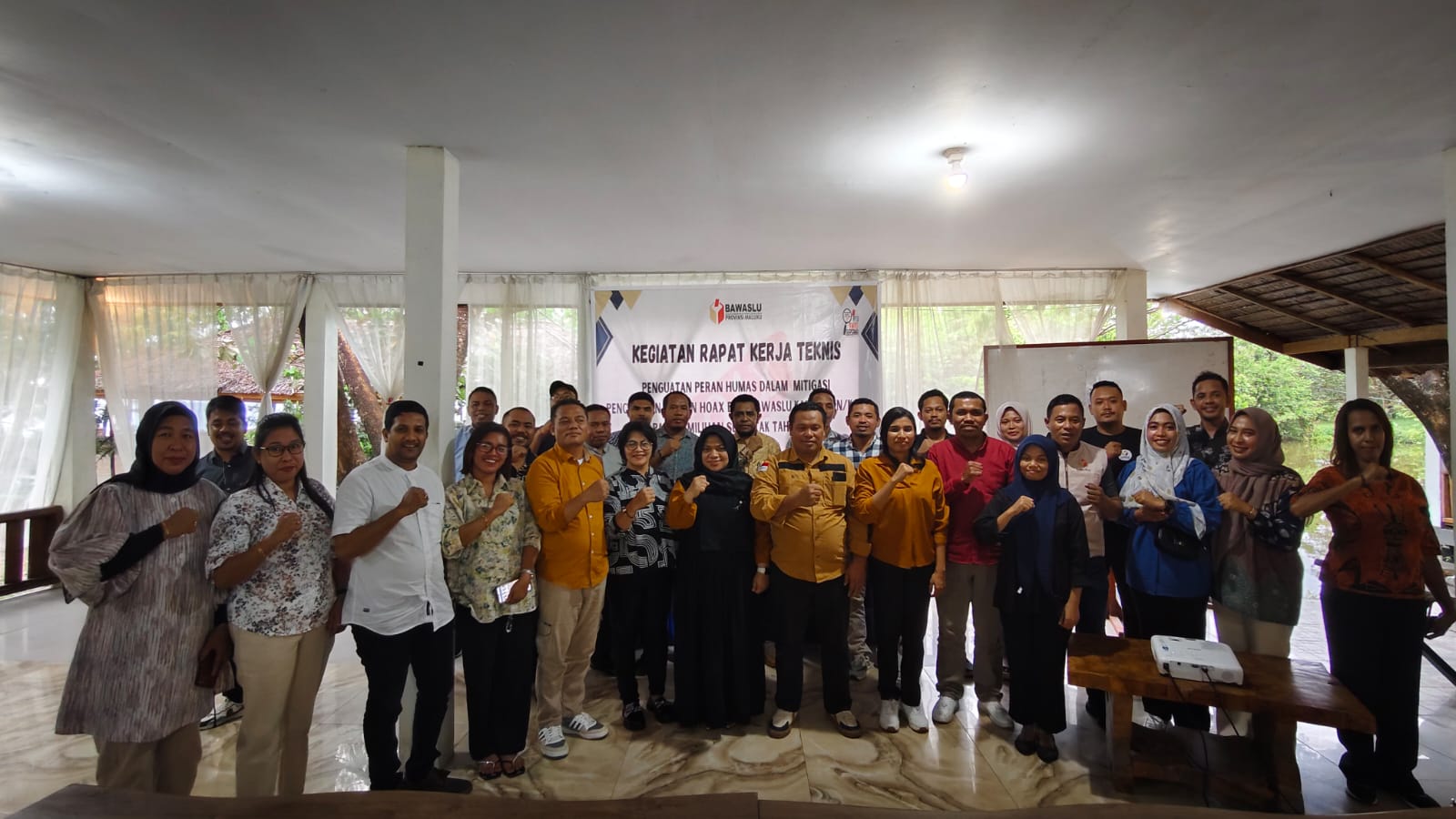 Perangi Konten Hoax Pada Pilkada 2024, Bawaslu Maluku Perkuat Jajaran