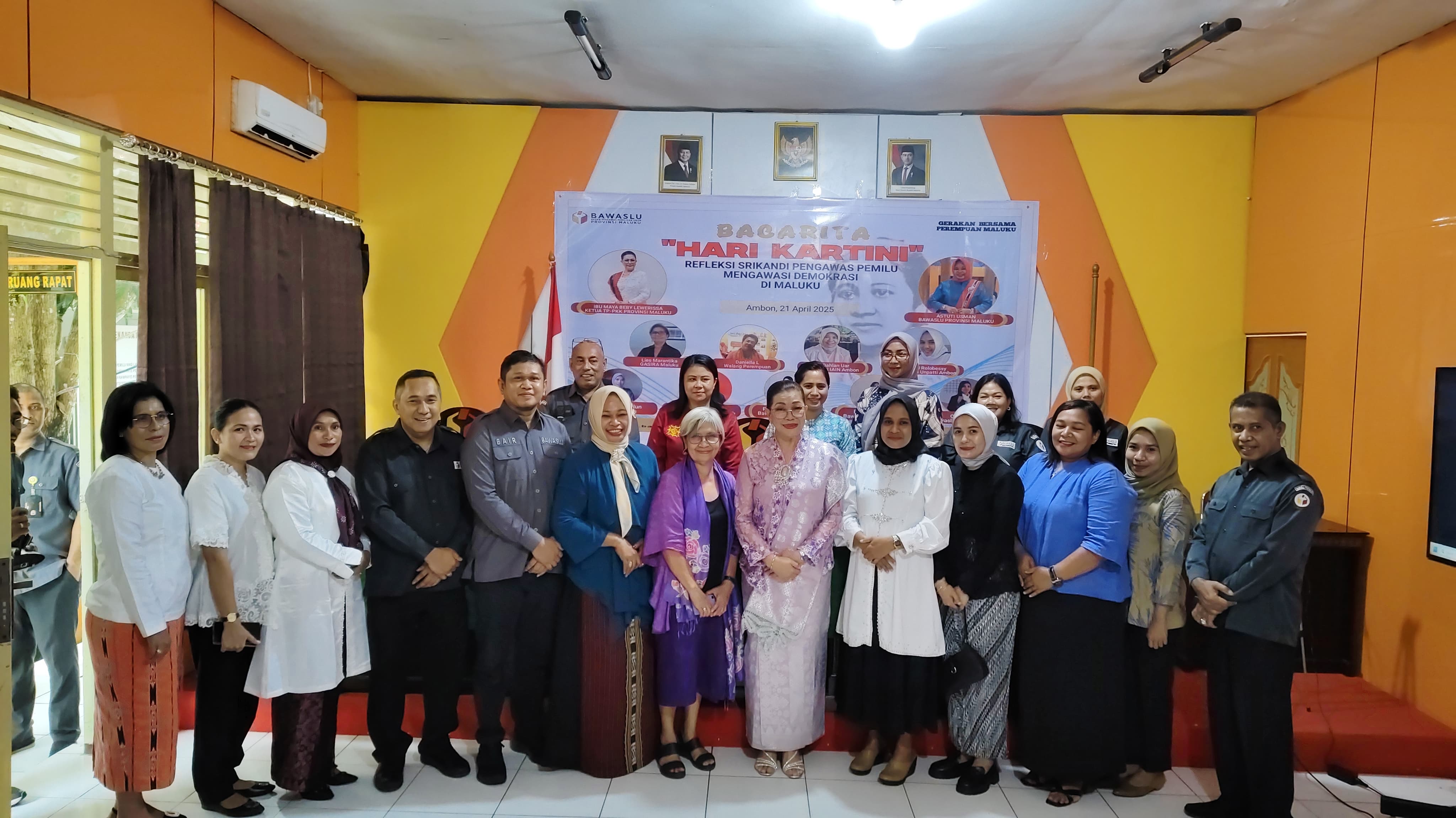Bacarita Hari Kartini: Refleksi Srikandi Pengawas Pemilu Dalam Mengawal Pelaksanaan Demokrasi di Maluku