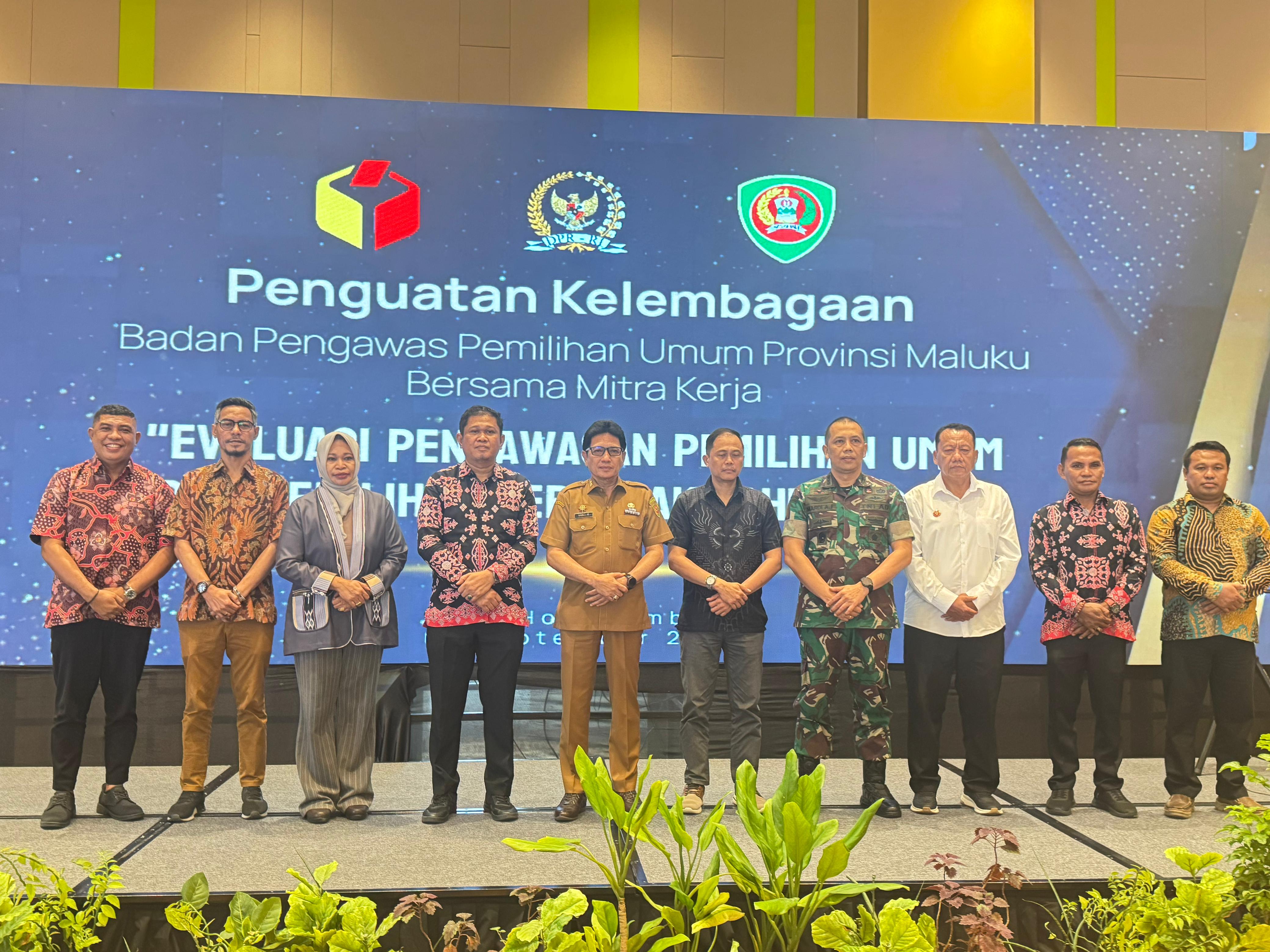 Bawaslu Maluku Gelar Penguatan Kelembagaan Bersama Mitra Kerja