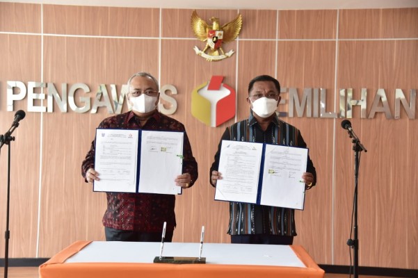 Terima Hibah Tanah, Suswantoro Harapkan KKT Sebagai Daerah Pertama Di Indonesia Yang Miliki Gedung Dengan Desain Bawaslu