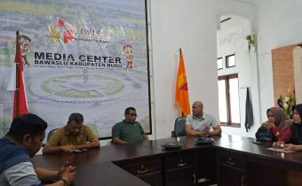 Supervisi Datin di Bawaslu Buru, Kamarullah Minta Tingkatkan Publikasi Pemberitaan dan Layanan Informasi Publik  