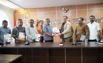 Bawaslu Provinsi dan Kabupaten Kota Se Maluku Kembali Serahkan Laporan Akhir ke Bawaslu RI